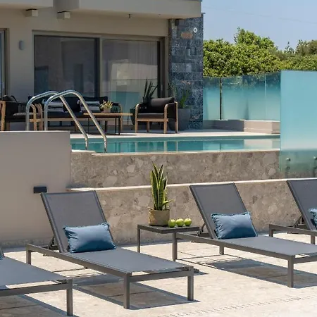 Luxury Aqua With 2 Heated Pools Villa *