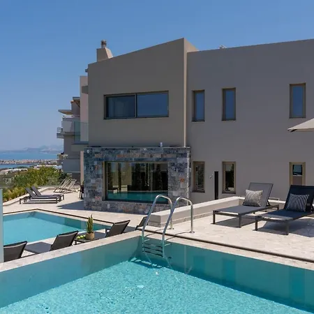 Luxury Aqua With 2 Heated Pools Villa